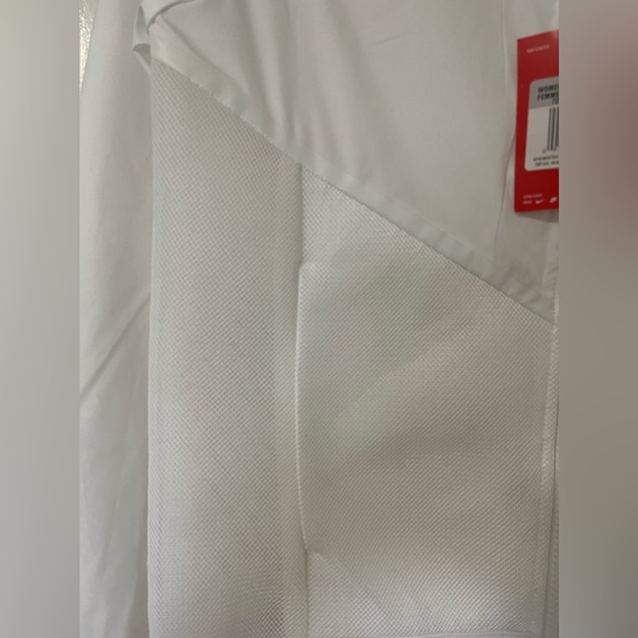 Nike Windbreaker - Picture 2 of 5